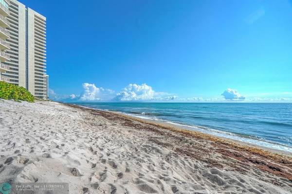 Riviera Beach, FL 33404,5480 N Ocean Dr