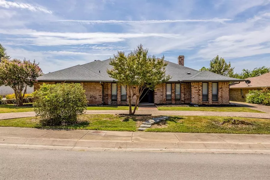 2804 Quail Ridge Drive, Carrollton, TX 75006