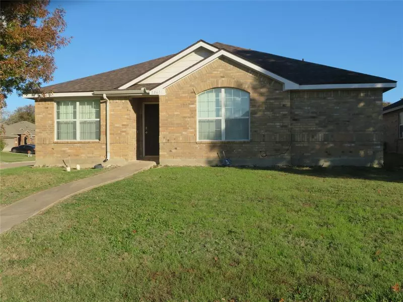 1861 Serena Drive, Lancaster, TX 75134