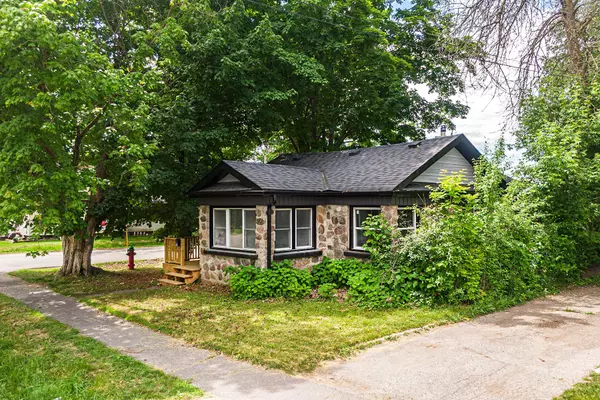 245 Front ST S, Orillia, ON L3V 4T1