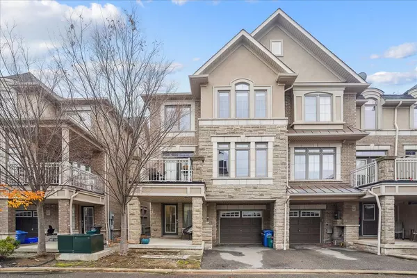 Oakville, ON L6M 0S4,2435 Greenwich DR #83