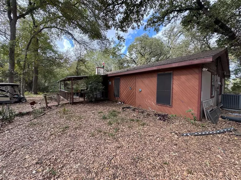 8705 High Lake Road, Alvarado, TX 76009