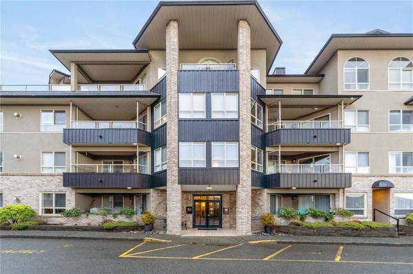 6738 Dickinson Rd #205, Nanaimo, BC V9V 1T3