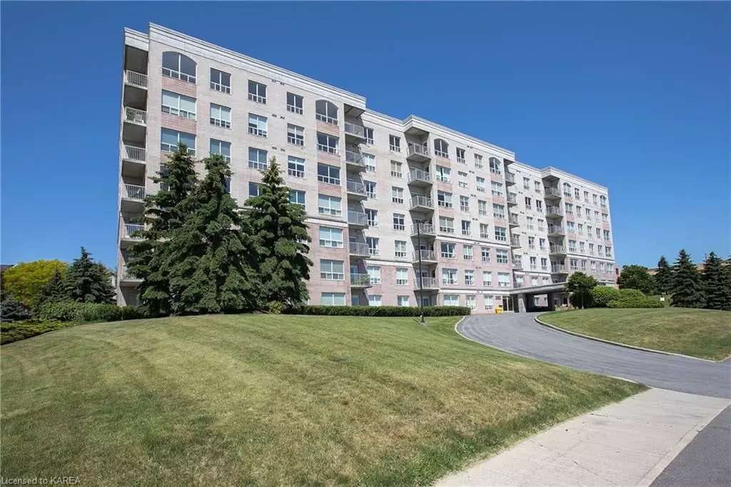 Frontenac, ON K7K 7J7,350 WELLINGTON ST #310