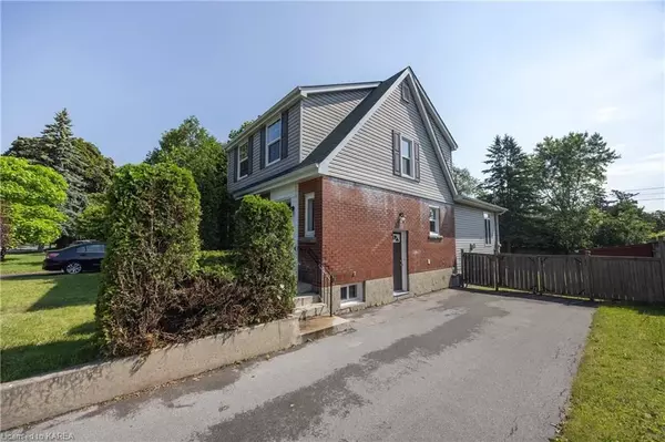 Kingston, ON K7L 4N3,167 CHURCHILL ST