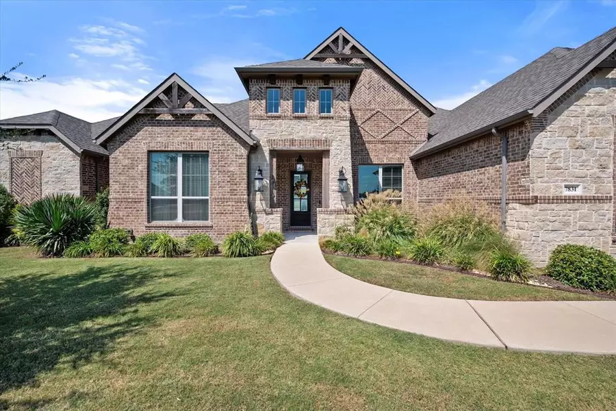 7831 Loyalty Lane, Waxahachie, TX 75167