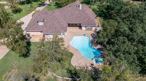 Granbury, TX 76048,609 Summerlin Drive