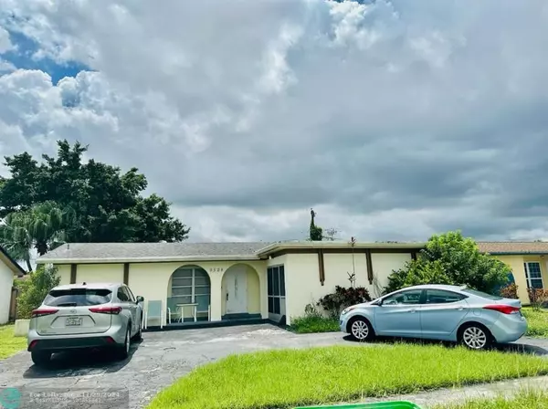 9508 NW 26th St, Sunrise, FL 33322