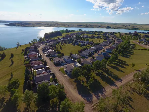 526 Meadow LN, Rural Vulcan County, AB T0L 0R0