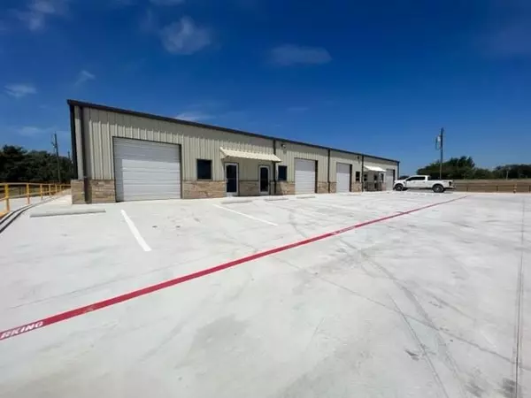 4230 E US 67, Cleburne, TX 76031