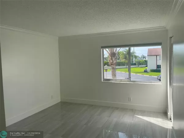 West Palm Beach, FL 33417,4695 Sable Pine Cir  #D2