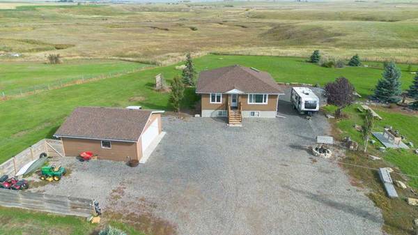 253007 Range Road 245, Rural Wheatland County, AB T1P 1K5