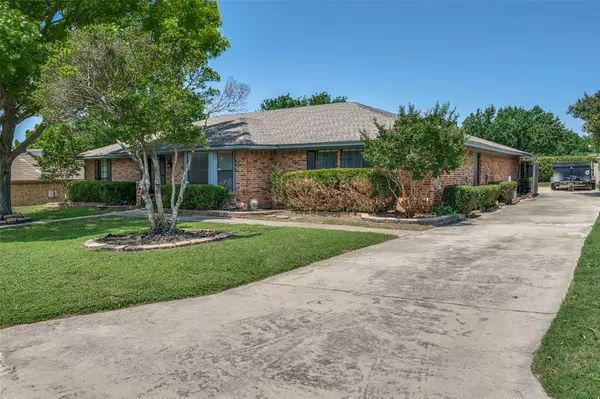 Fort Worth, TX 76179,8320 Crosswind Drive