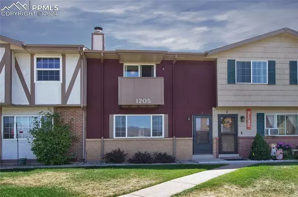 1205 Willow Bend CIR #F, Colorado Springs, CO 80918