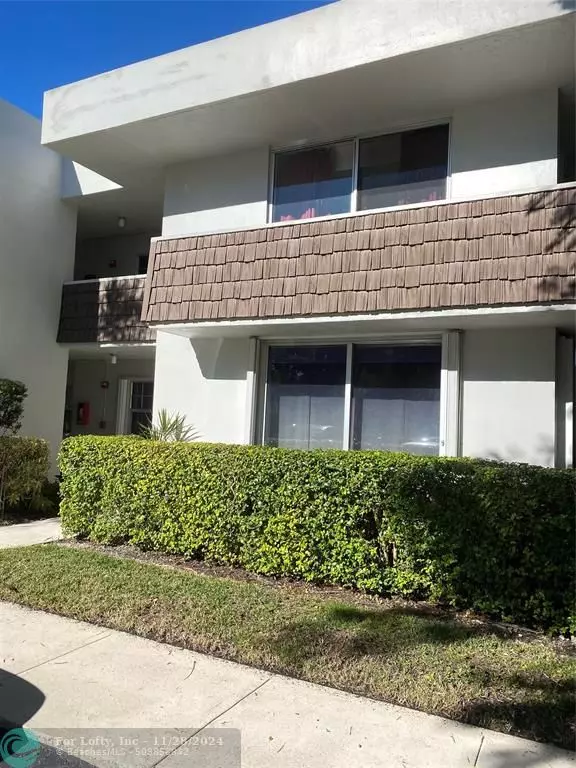 Pompano Beach, FL 33069,4031 N Cypress Dr  #101