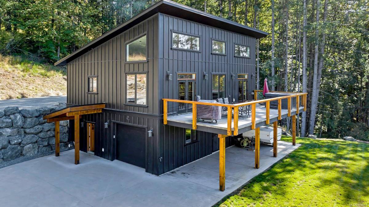 Duncan, BC V9L 5W4,7291 Richards Trail