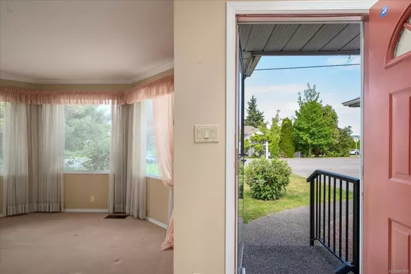 Ladysmith, BC V9G 1N7,940 Dunsmuir Cres