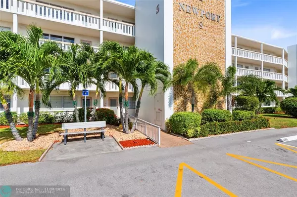 3086 Newport  #3086, Deerfield Beach, FL 33442