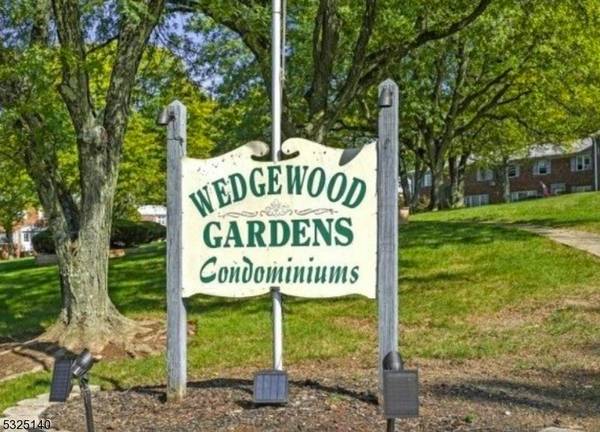 39 Wedgewood Drive #111, Verona Twp., NJ 07044