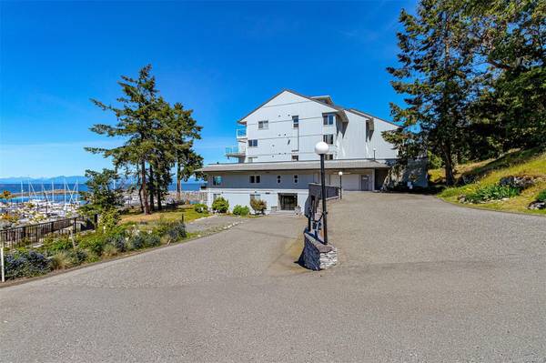 Nanoose Bay, BC V9P 9K1,3555 Outrigger Rd #503