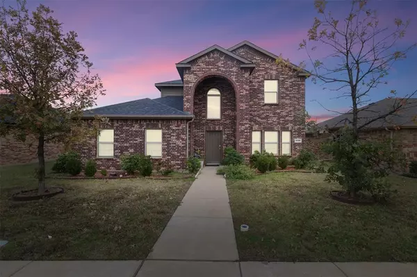 2020 Glen Hollow Drive, Lancaster, TX 75134