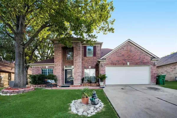 5506 Hyannis Drive, Arlington, TX 76018