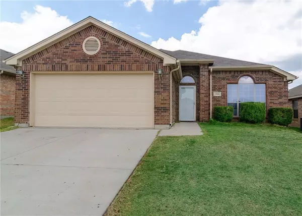 9208 Jason Drive, White Settlement, TX 76108