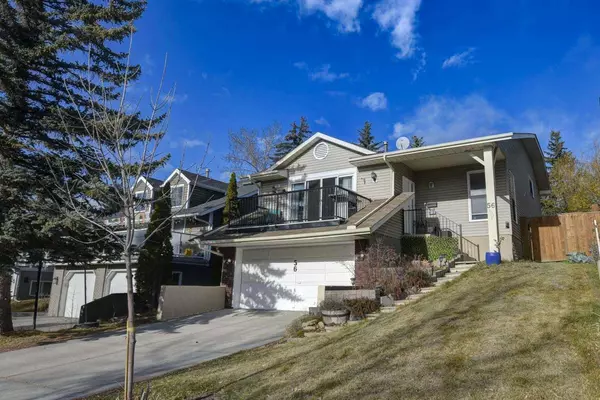 56 Strathclair PL SW, Calgary, AB T3H 1H1