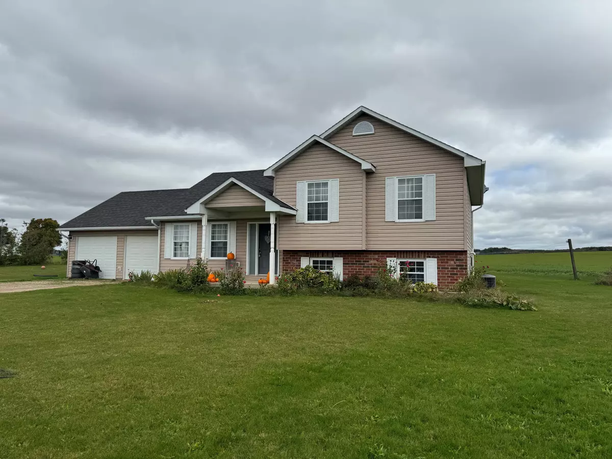 Dufferin, ON L9V 0B2,596367 2nd Line W