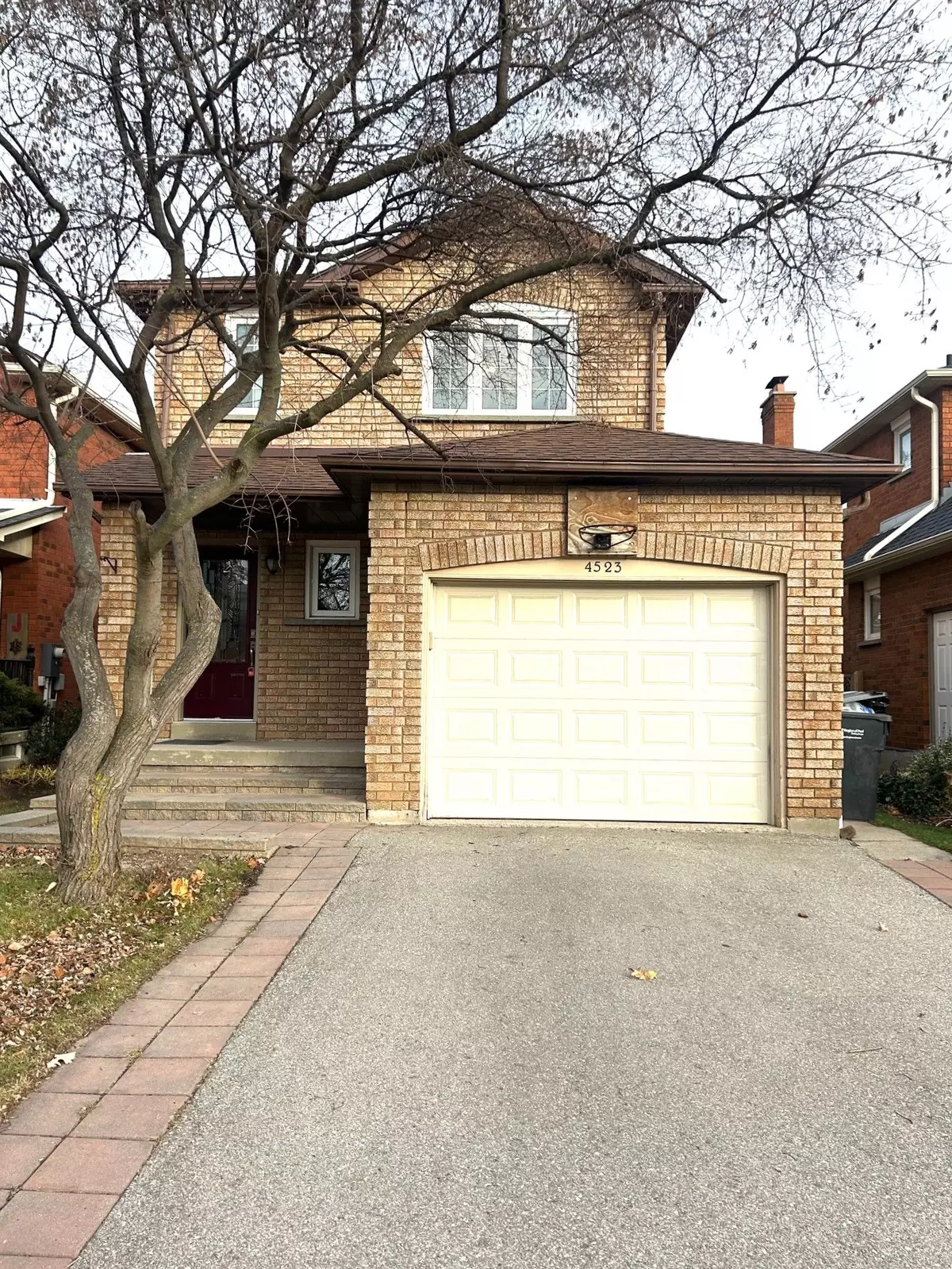 Mississauga, ON L5M 4J4,4523 Kimbermount AVE