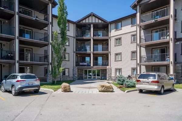 Calgary, AB T3K 0M4,60 Panatella ST NW #4310