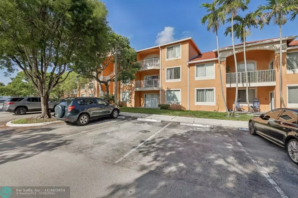 Fort Lauderdale, FL 33314,6952 SW 39th St  #105C