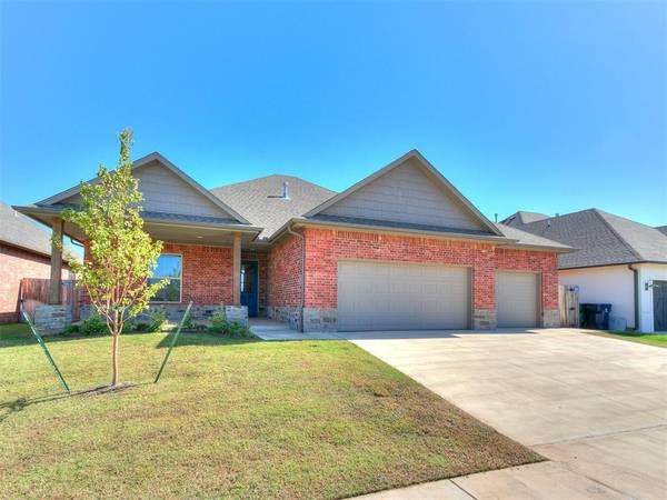 400 Braxton Way, Yukon, OK 73099