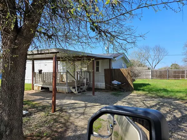 Granbury, TX 76048,5718 Arkansas Trail