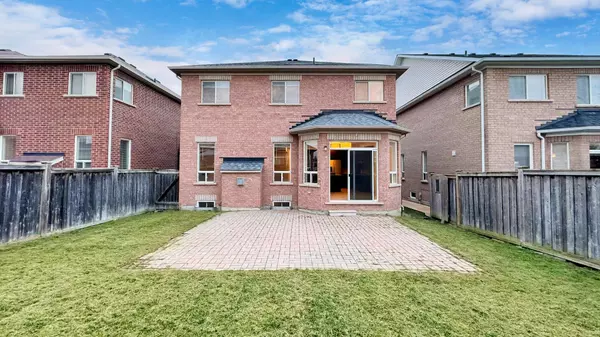 Whitby, ON L1M 0A9,87 Rockland CRES