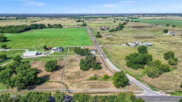 Whitesboro, TX 76273,88 W Line Road