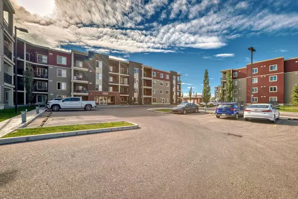 Calgary, AB T3J 0S3,15 Saddlestone WAY NE #415