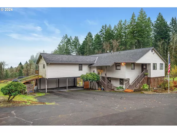 55696 VIEWCREST PL, Warren, OR 97053