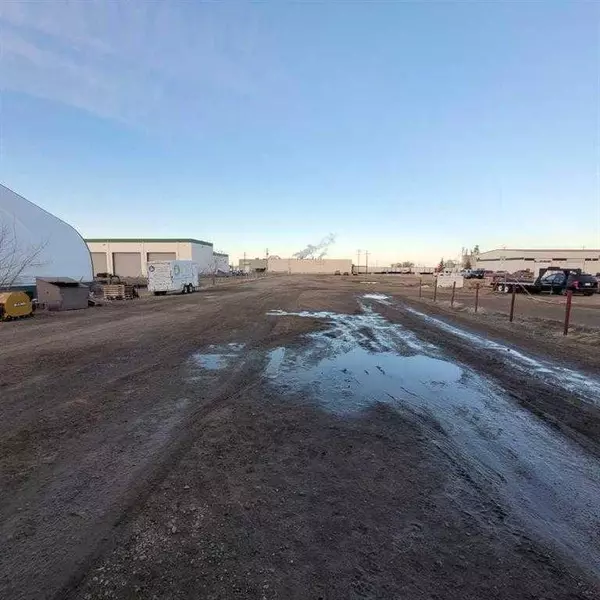 Taber, AB T1G 1W7,5905 50 AVE