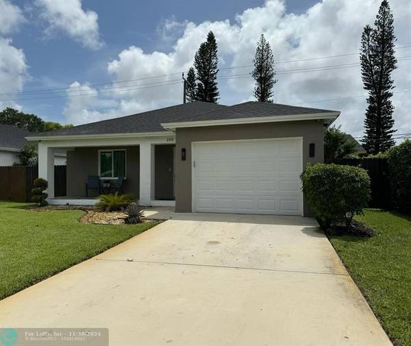 2310 NW 2nd St, Pompano Beach, FL 33069