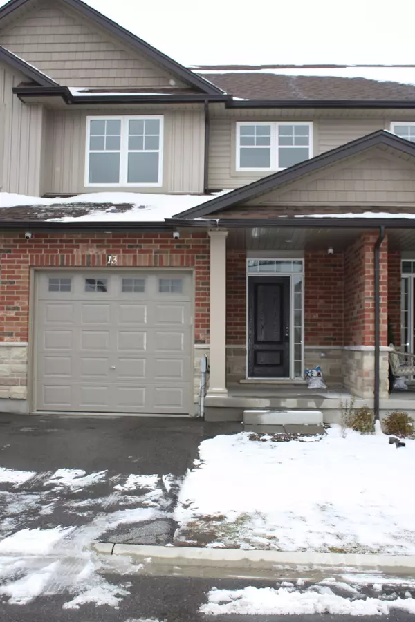 22 Marshall DR #13, Guelph, ON N1E 0M9