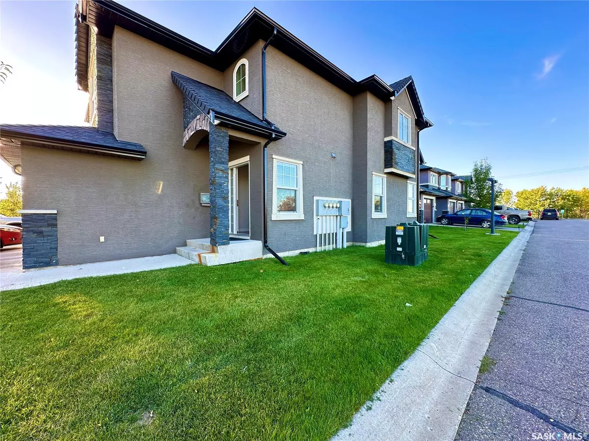 Saskatoon, SK S7W 0P6,1303 Paton CRESCENT #506