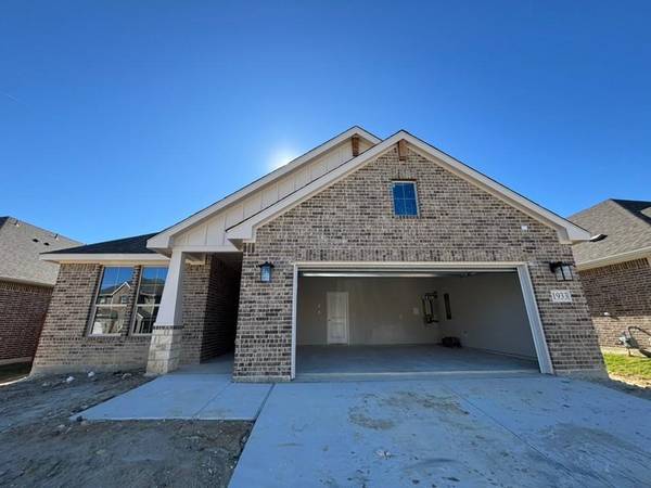 1933 Kelva Drive, Fort Worth, TX 76052