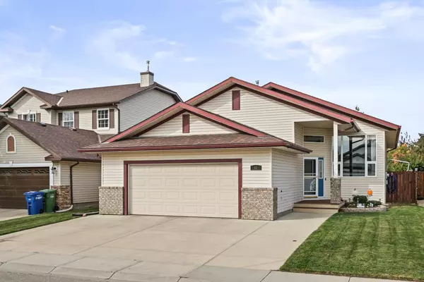 41 Thornbird Rise, Airdrie, AB T4A2C8