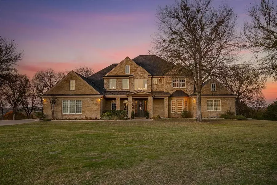 300 Falcon Ridge, Aledo, TX 76008