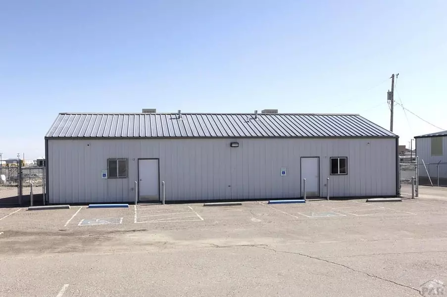 42 Fabrication Dr, Pueblo West, CO 81007