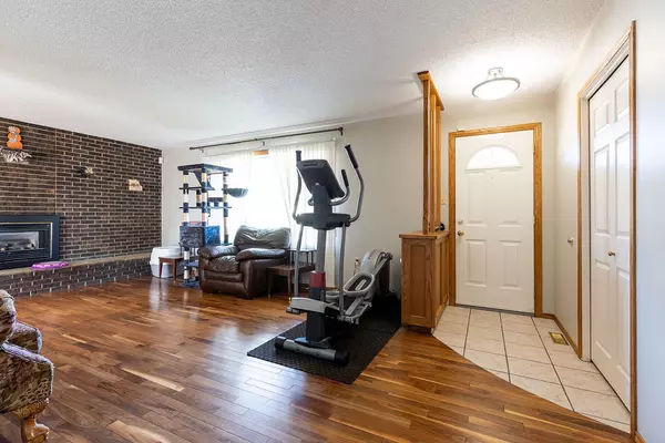 Medicine Hat, AB T1B 1B1,2371 24 ST SE