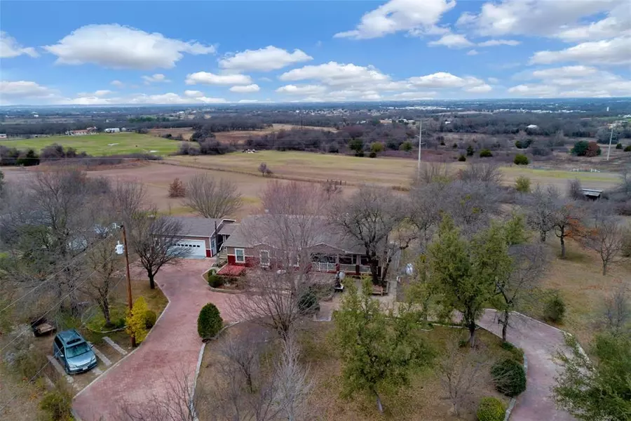 922 New Highland Road, Springtown, TX 76082