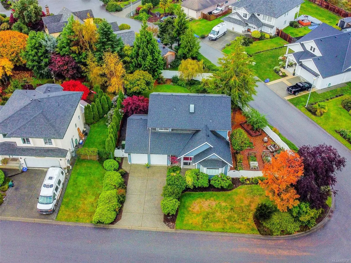 Sooke, BC V9Z 0S8,1655 Winnifred Pl