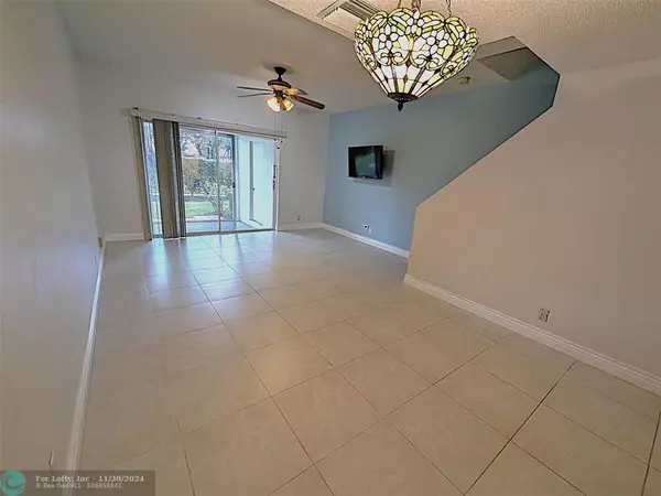 Weston, FL 33326,83 Simonton Cir